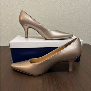 Karen Scott Women's Metallic Heels